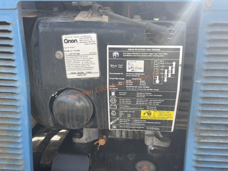 bobcat-miller-225-gas-powered-welder/generator-image-10