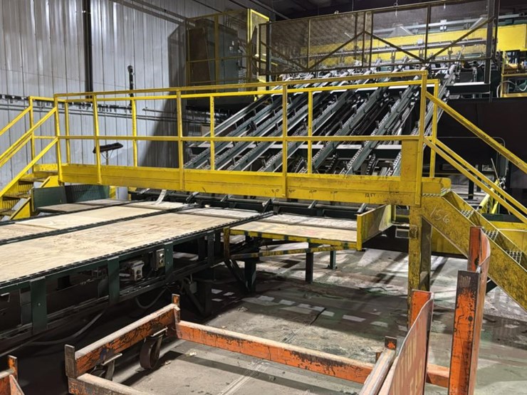 #156-•-stairs-and-walkway-image-1