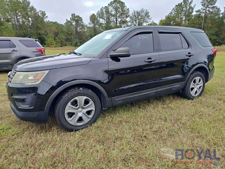 2018-ford-explorer-image-1