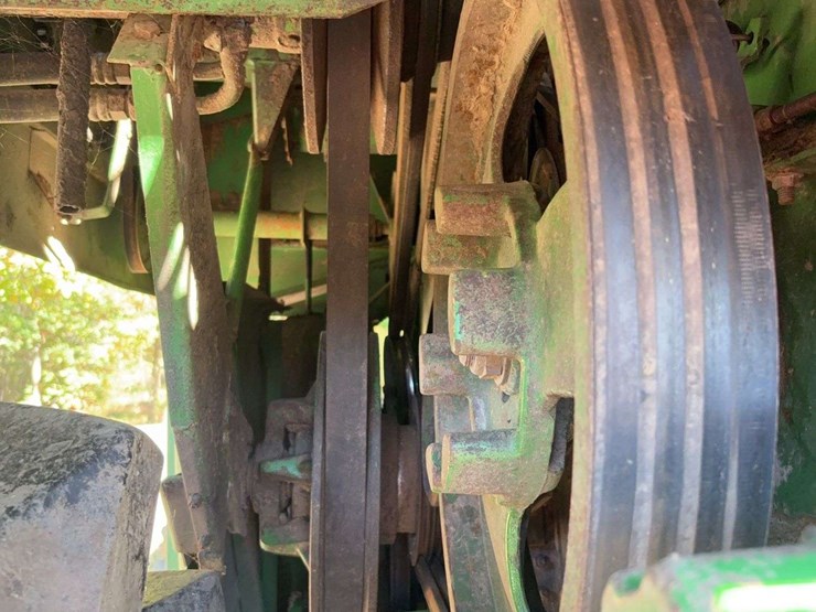 1982-john-deere-8820-image-23