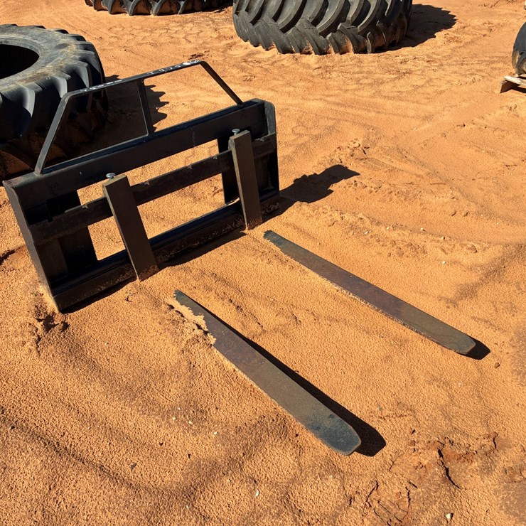 #T9756 • New Ssl Pallet Fork