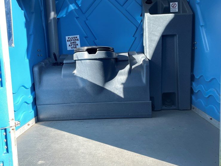 #5660-•-poly-portables-flushable-porta-potty-with-sink-image-8