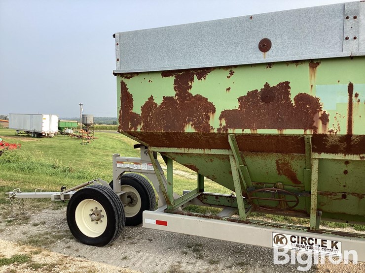 parker-gravity-flow-wagon-on-circle-k-running-gear-image-13