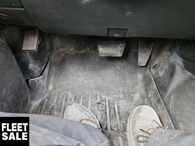 2016-ram-2500-slt-image-28