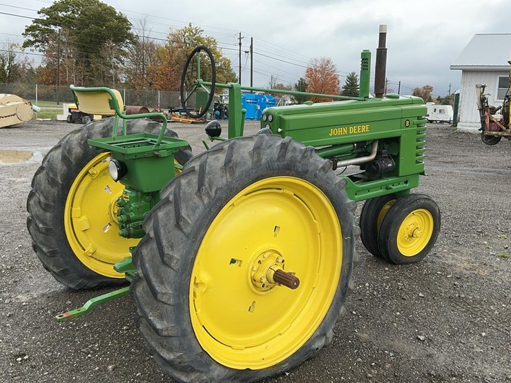 john-deere-b-image-5