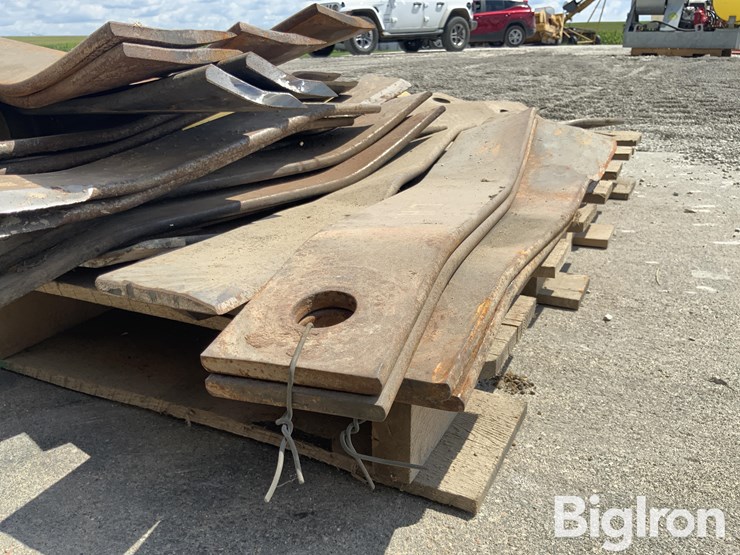 rhino-15'-rotary-mower-replacement-blades-image-17