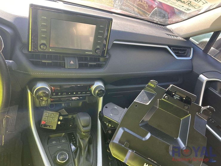 2021-toyota-rav4-image-16