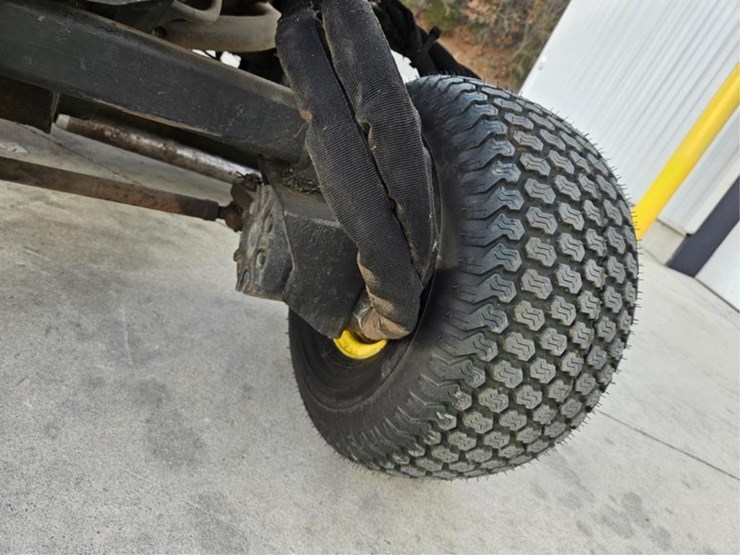 john-deere-3225c-image-40