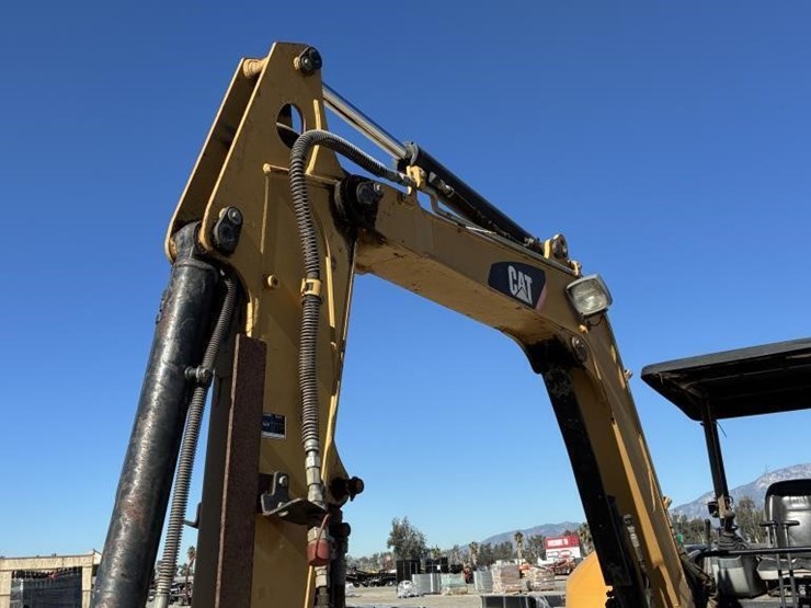 2008-caterpillar-304c-image-9