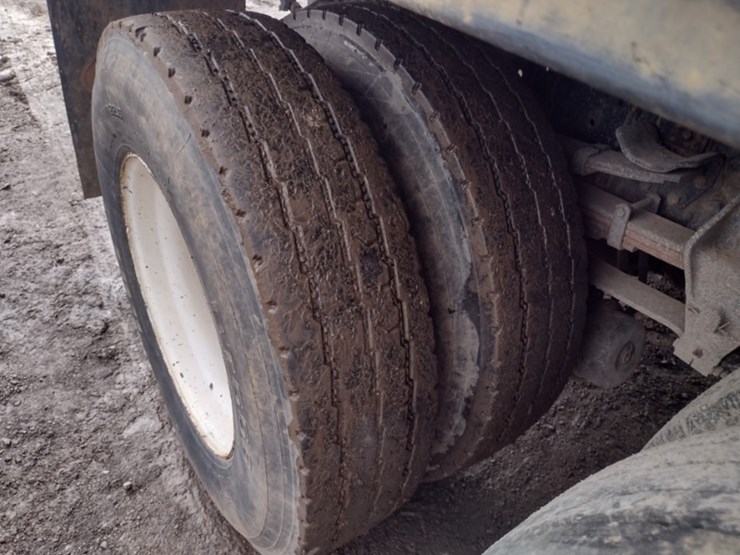 97-ford-l8501-image-27