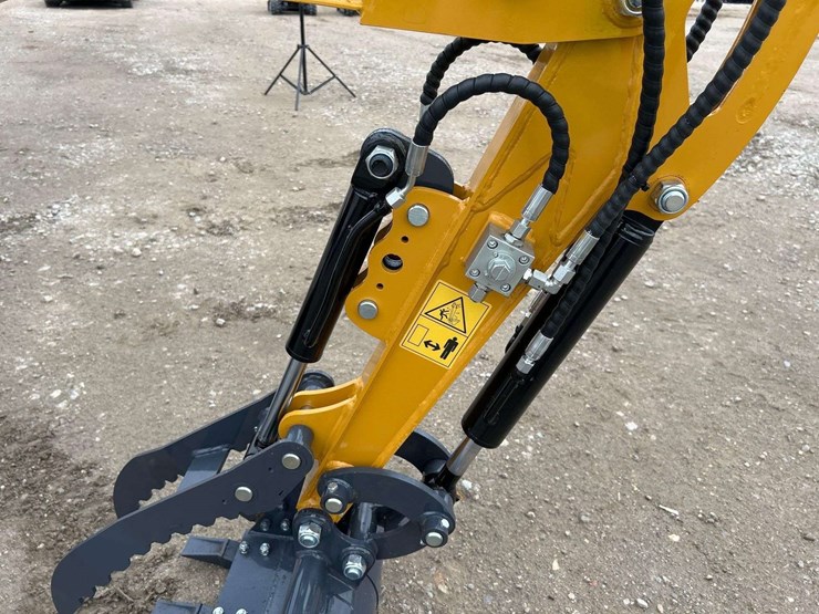 2025-sdlanch-sdle20-mini-excavator-image-16