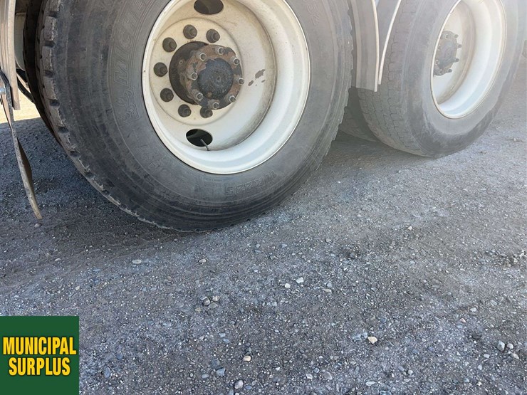 2015-western-star-4700-image-9