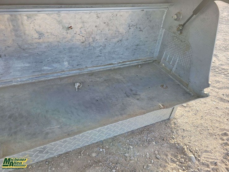 truck-bed-toolbox-67inches-image-8