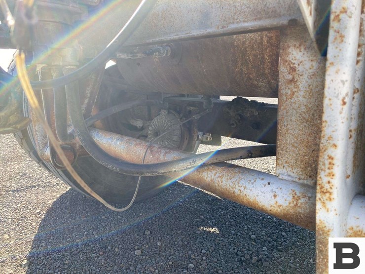 semi-trailer-dolly-image-11