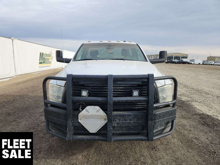 2017-ram-3500-4x4-s/a-cab-&-chassis-image-18