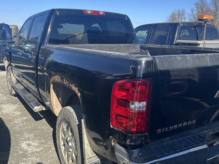 2014-chevrolet-silverado-2500hd-lt-image-5