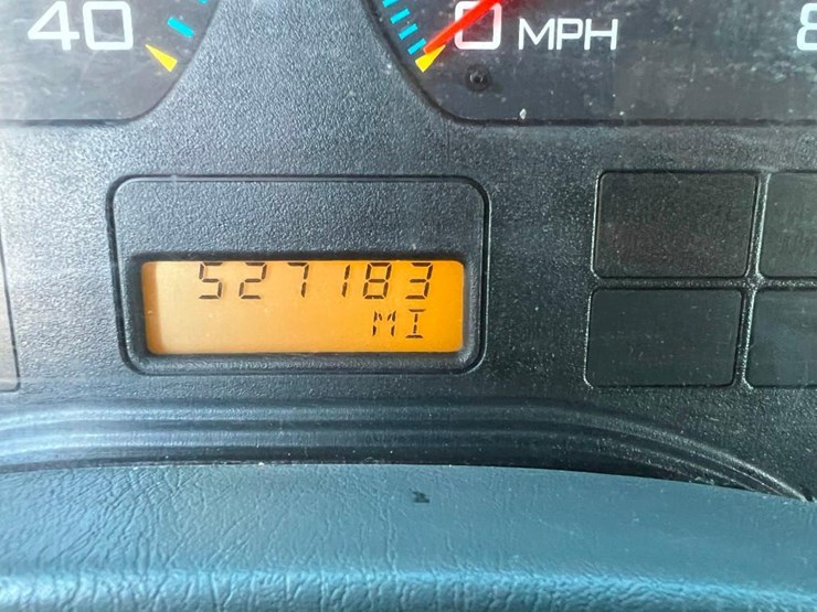 2004-international-8600-image-16