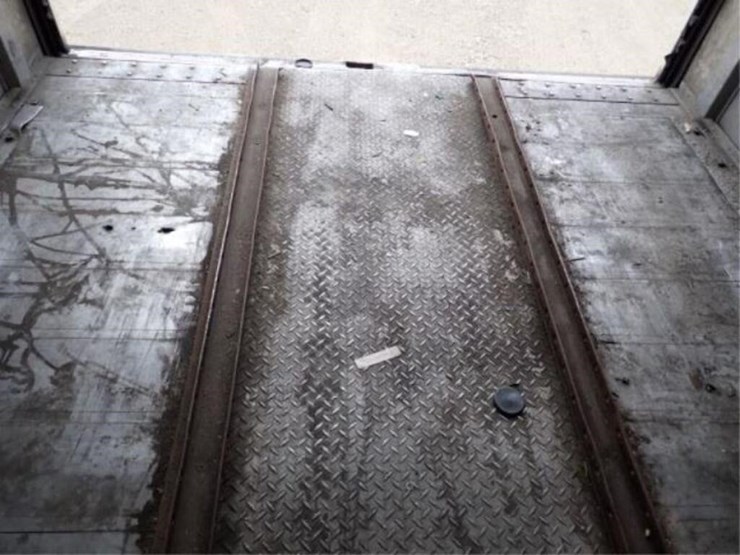 2008-freightliner-mt55-image-38