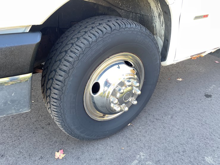 2007-chevrolet-g3500-image-15