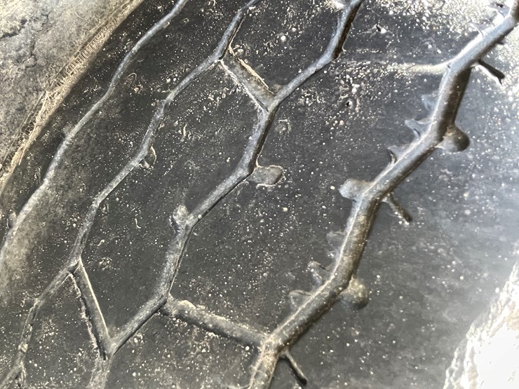 1996-utility-53'-image-52