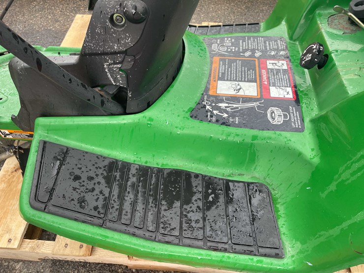 john-deere-gt235-image-16