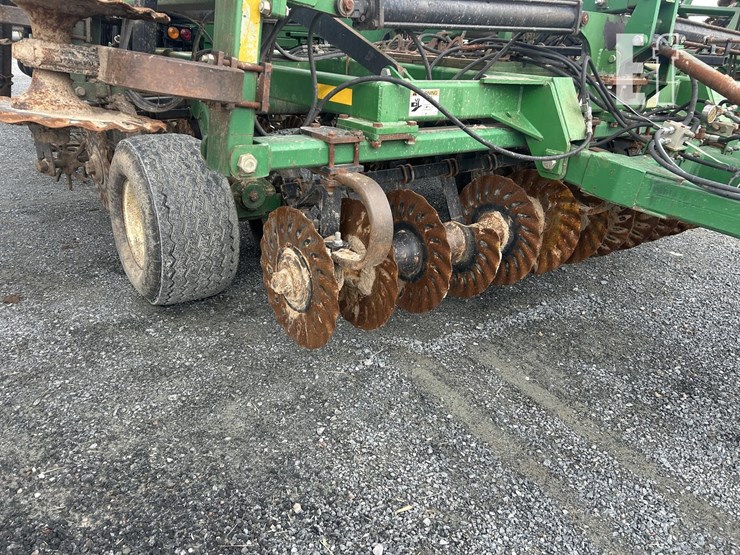 2014-great-plains-4000tt-image-4