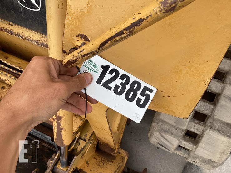 2005-deere-ct322-image-20