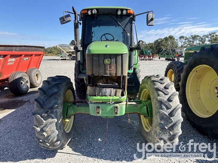 2004-john-deere-7320-image-6
