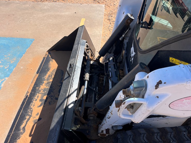 2021-bobcat-t66-image-3