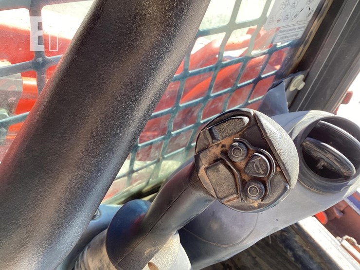 2017-kubota-svl95-2-image-17