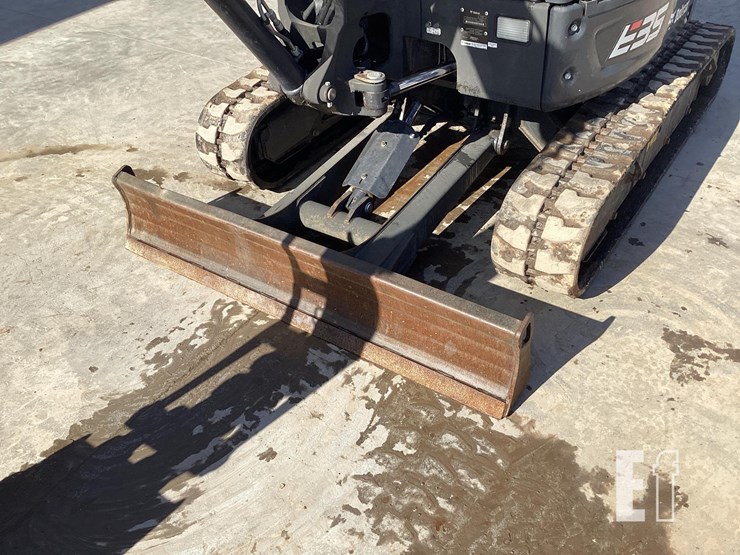2019-bobcat-e35-image-12