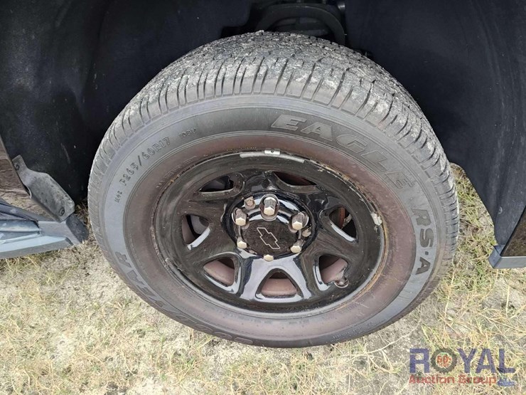 2018-chevrolet-tahoe-image-35