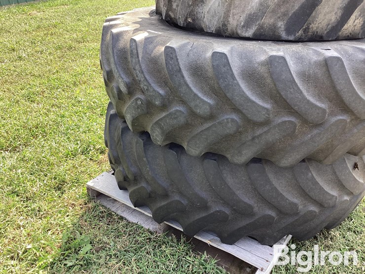 2)-16.9r30-tires-&-(1)-13.6-24-image-14