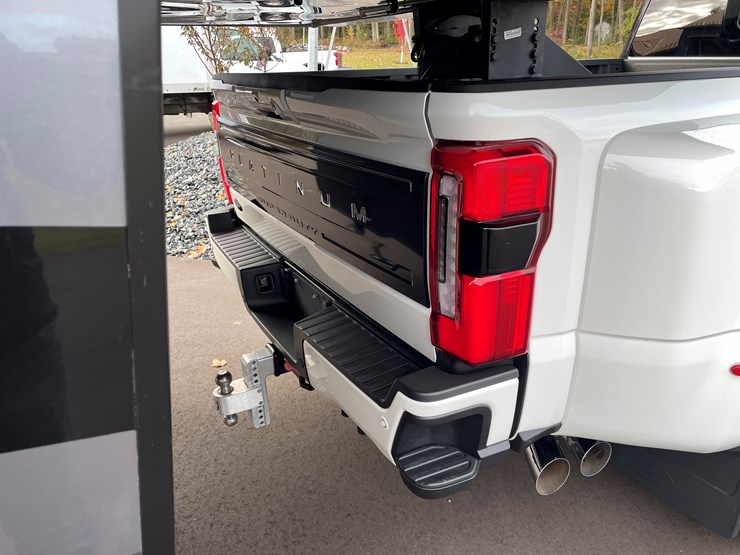 2023-ford-f450-platinum-image-6