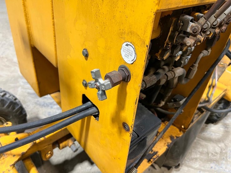 carlton-2500-4-image-12