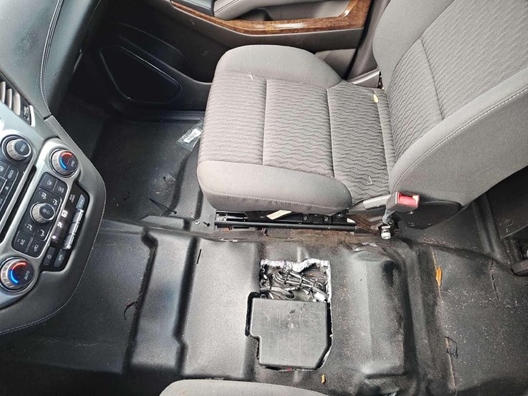 2019-chevrolet-tahoe-image-21