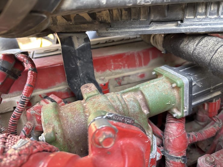 2013-ford-f650-image-24