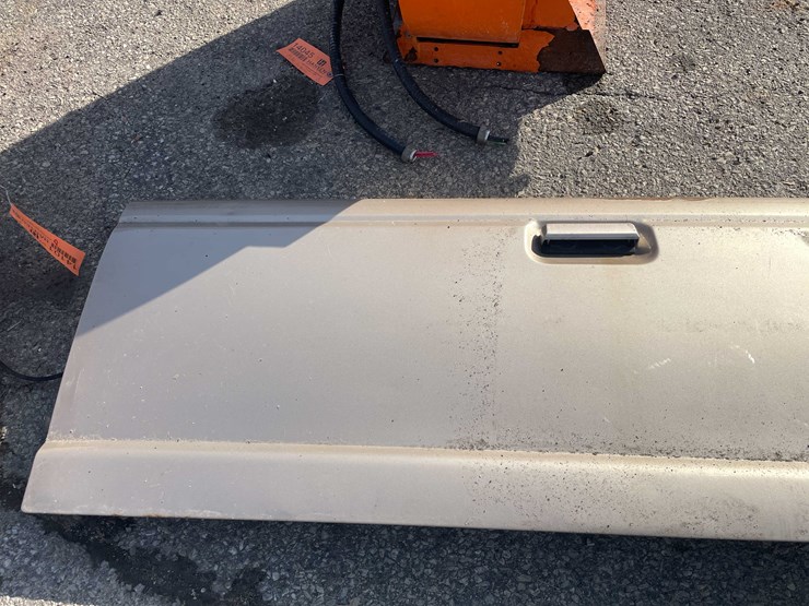 #14101-•-ford-parts-(o4)-image-23