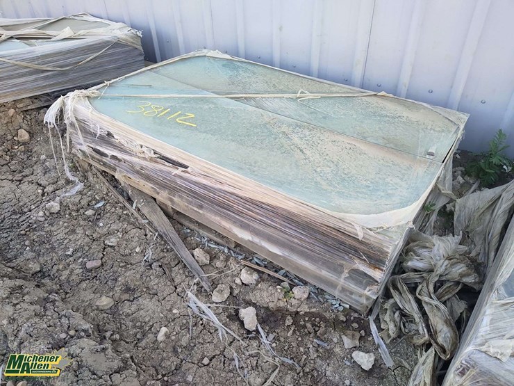 pallet-of-plate-glass-(16-1/2in-x-53in)-image-2