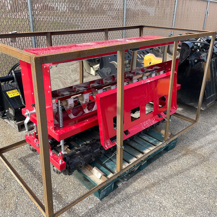 #14001 • Unused 2025 AGT No Till Drill (O12)