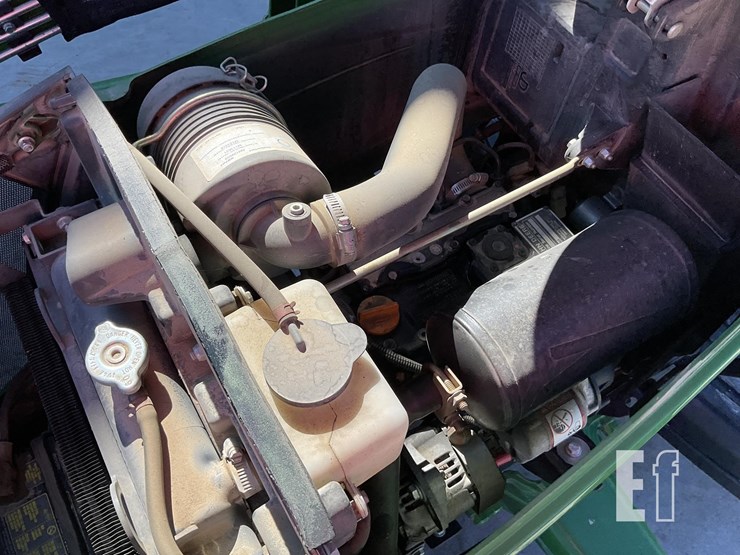 2014-john-deere-1023e-image-11