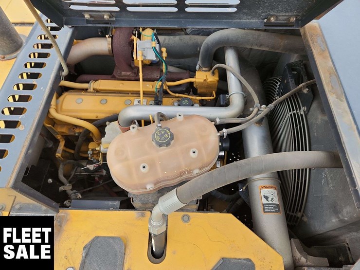 2013-john-deere-250g-excavator-image-31