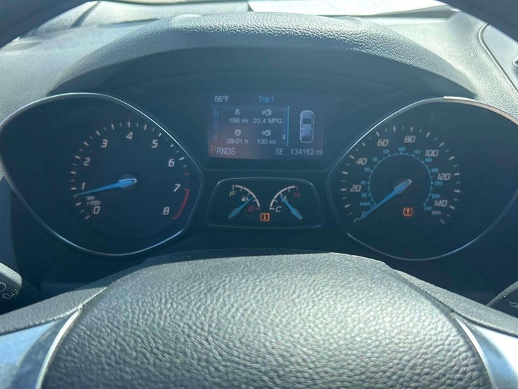 2014-ford-escape-image-16