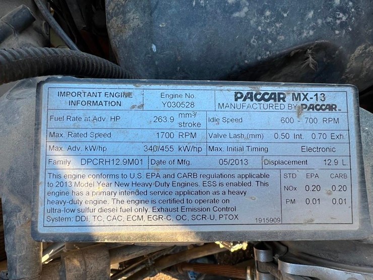 2014-peterbilt-579-image-9