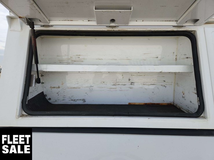 2016-ram-2500-slt-image-33