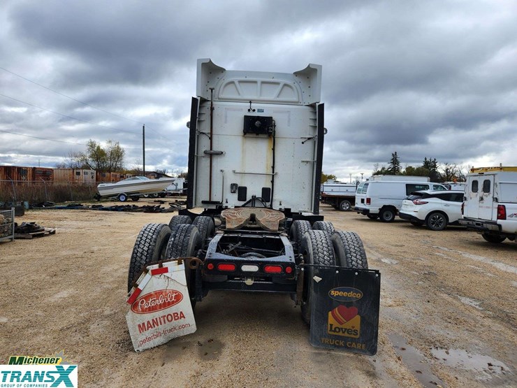 2018-peterbilt-579-image-8