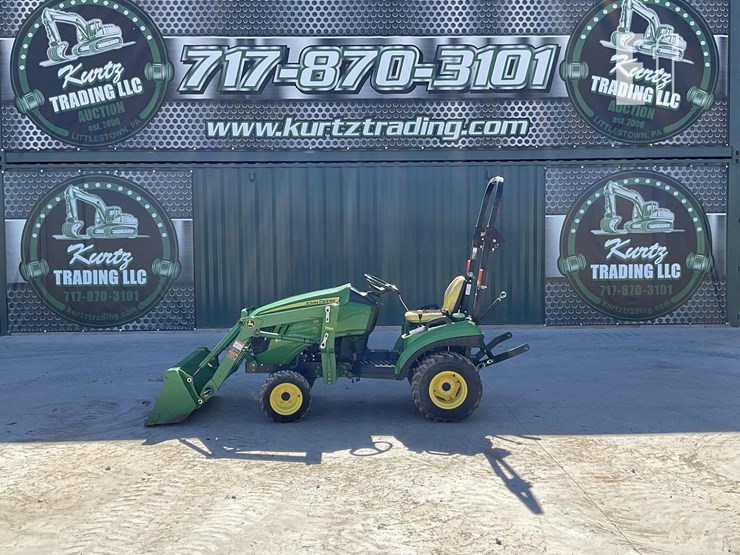 2014-john-deere-1023e-image-1