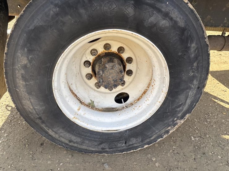 2013-ford-f650-image-54