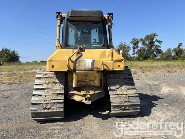 2013-caterpillar-d6n-lgp-image-4