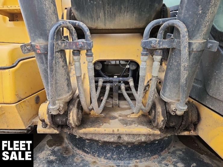 2013-john-deere-250g-excavator-image-30